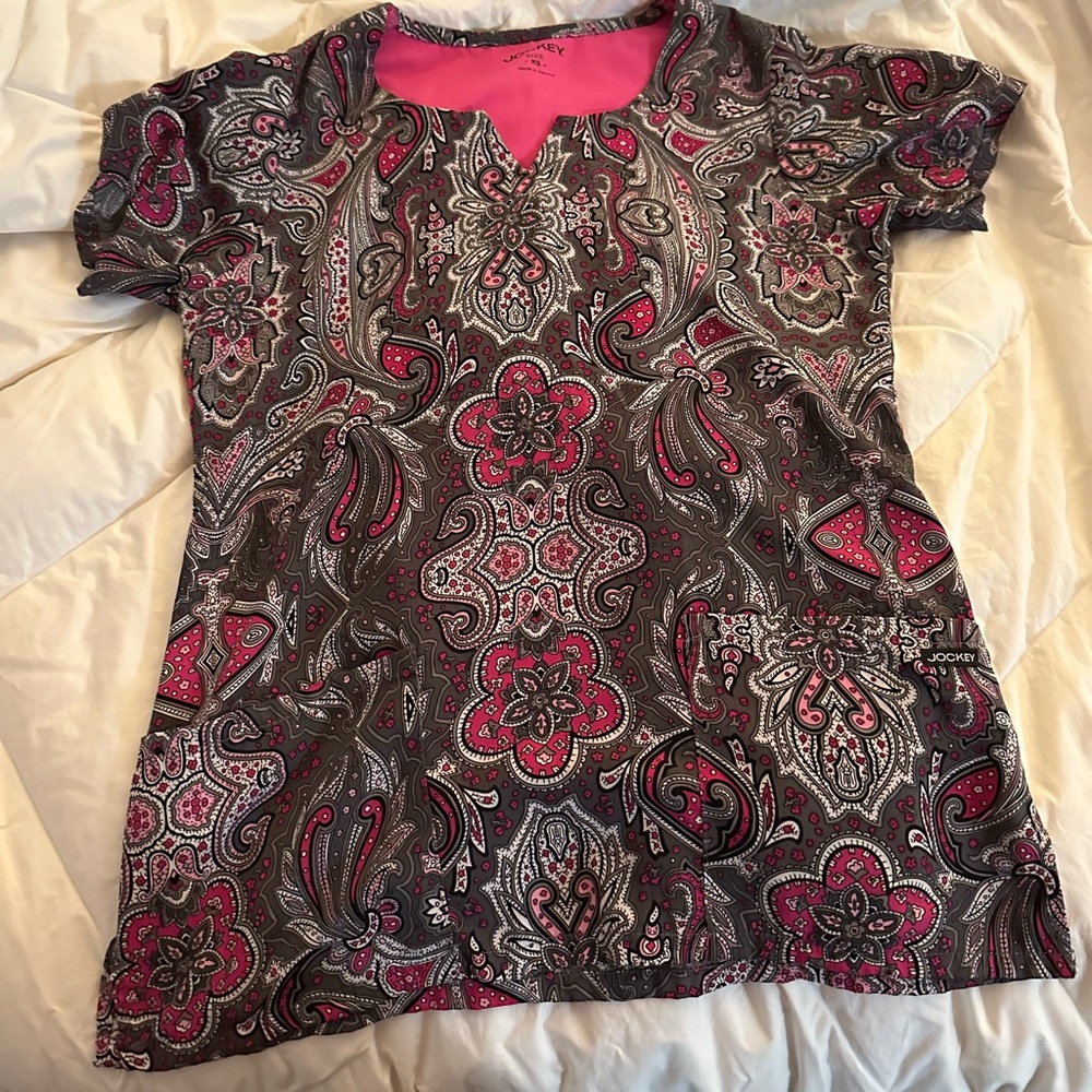 Scrub top